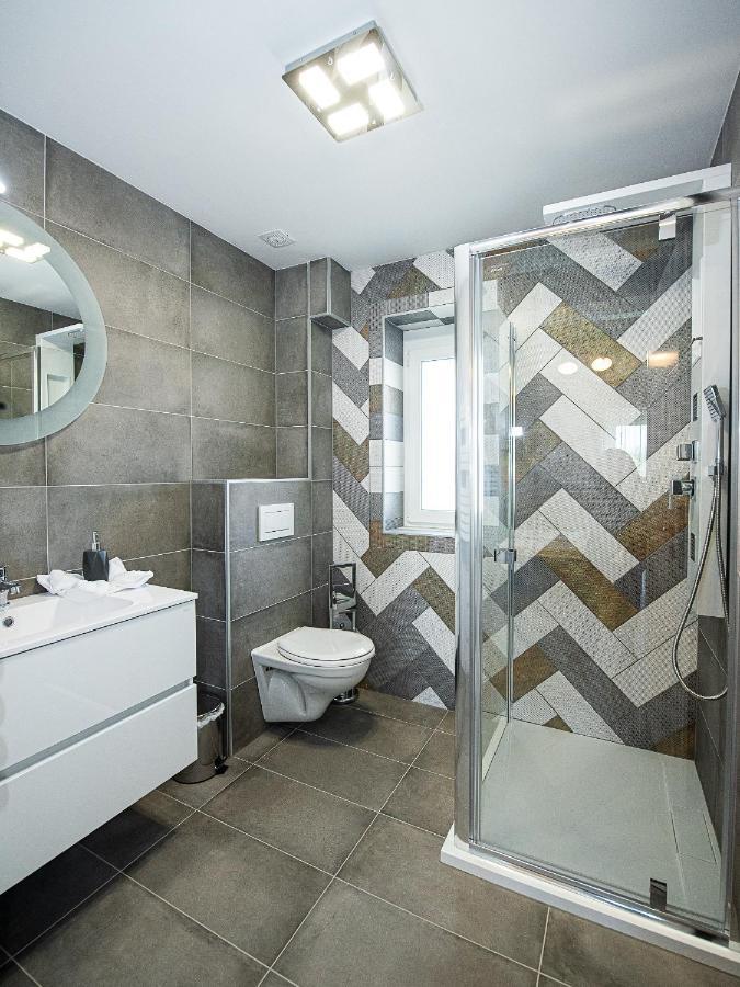 Aranyszarvas Panzio, Etterem Es Grillterasz Apartment Ngoại thất bức ảnh